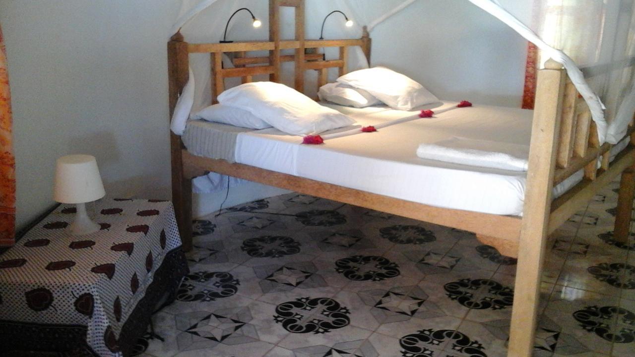 Hotel Alhapa Beach