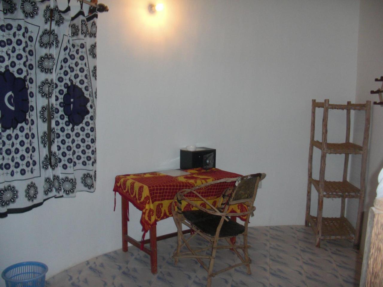 Hotel Alhapa Beach